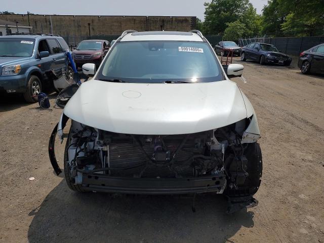  NISSAN ROGUE 2017 White