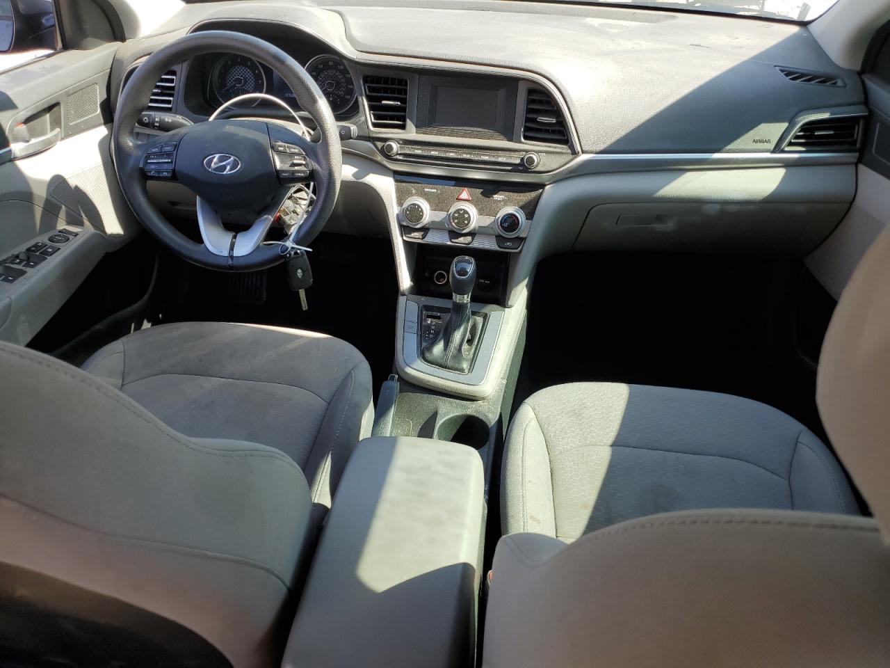 2019 Hyundai Elantra Se VIN: 5NPD74LF8KH424472 Lot: 62708705