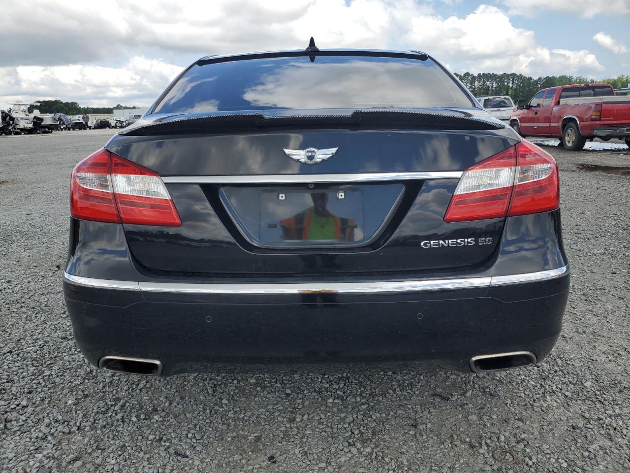 2012 Hyundai Genesis 5.0L VIN: KMHGC4DH8CU201747 Lot: 60047895
