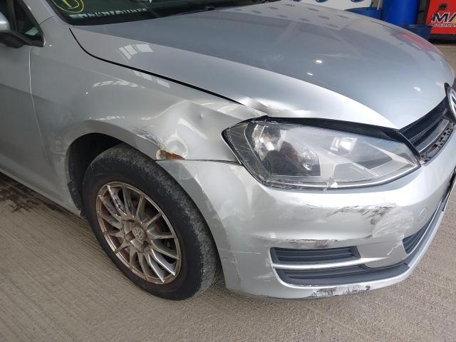 2013 VOLKSWAGEN GOLF S BLU