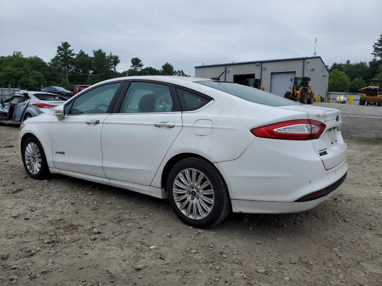 FORD FUSION 2013 VIN 3FA6P0LU3DR229272 photo 2
