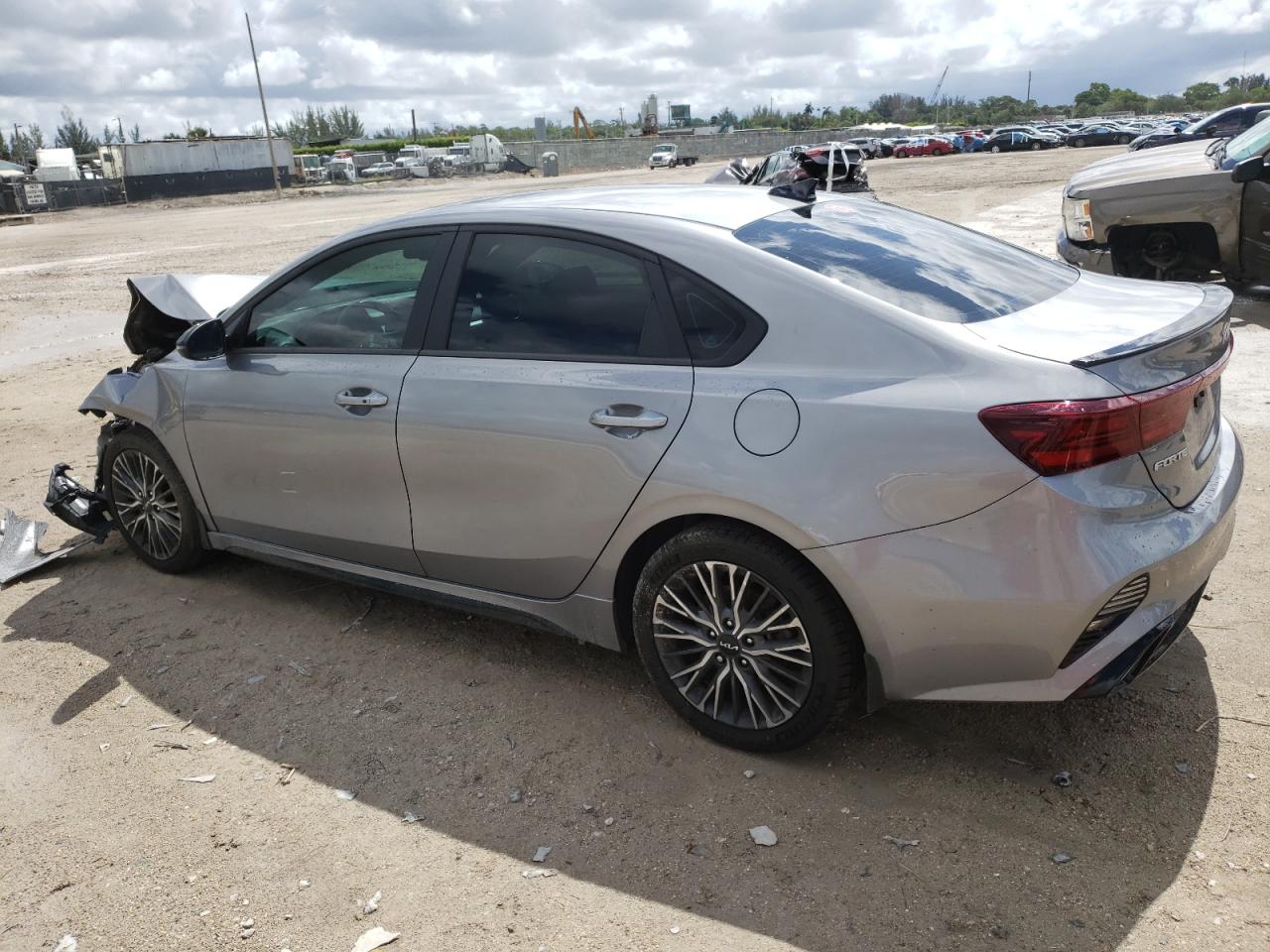 KIA FORTE 2024 VIN 3KPF54ADXRE703422 photo 2