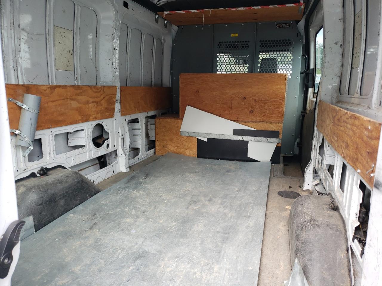 FORD TRANSIT 2015 VIN 1FTNE2CM1FKA19624 photo 10