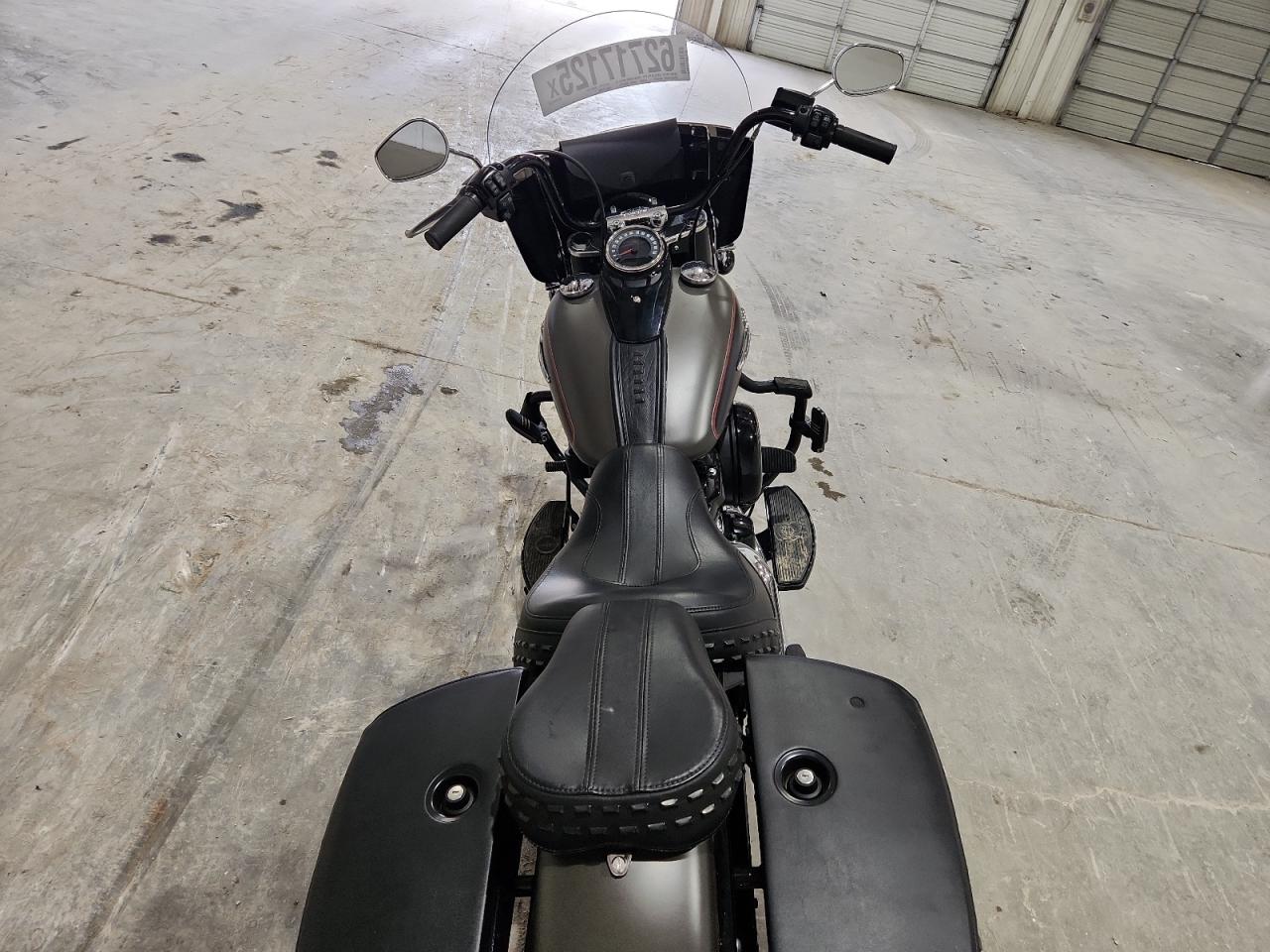 2018 Harley-Davidson Flhc Heritage Classic VIN: 1HD1YAJ16JC029186 Lot: 62717125