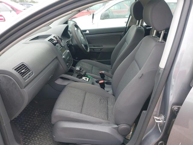 2005 VOLKSWAGEN GOLF S AUT