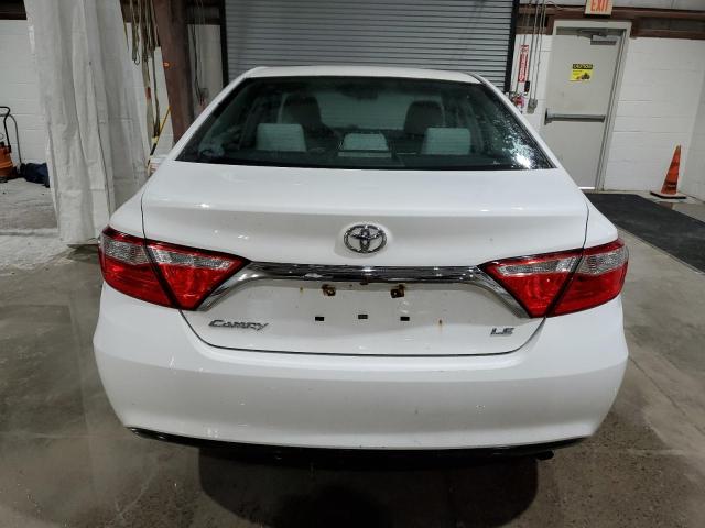  TOYOTA CAMRY 2016 Biały
