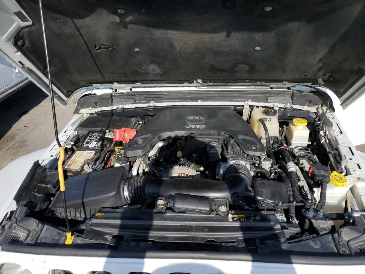 2021 Jeep Gladiator - Image 11