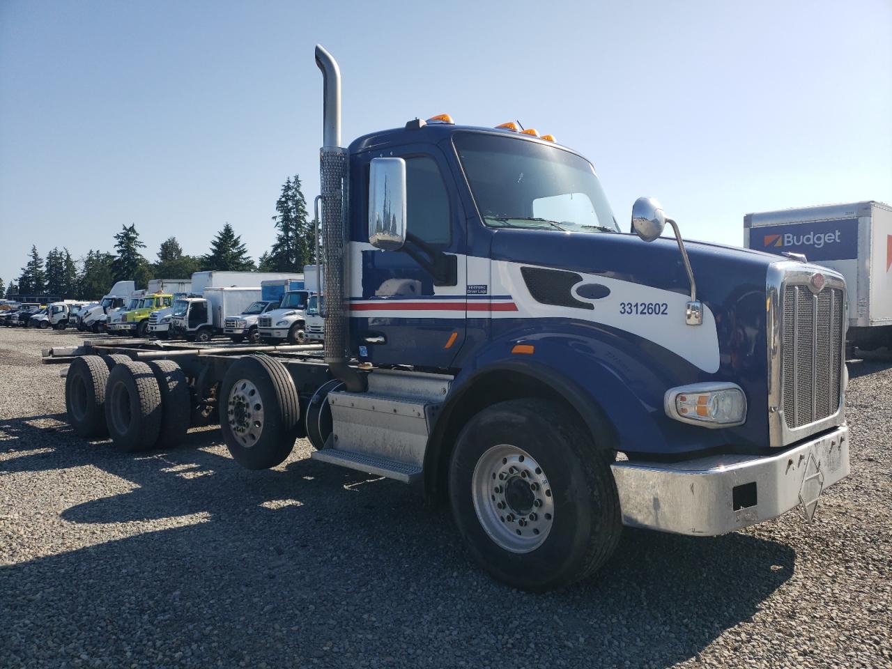 2017 Peterbilt 567 Truck Cab And Chassis de vânzare în Graham, WA - Minor Dent/Scratches