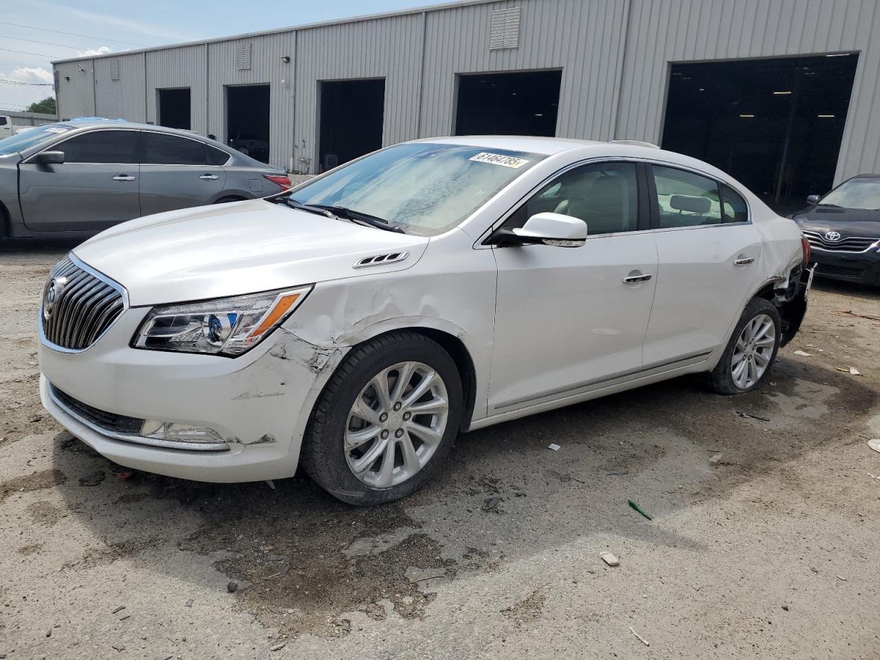 2015 Buick Lacrosse zu verkaufen in Jacksonville, FL - Front End