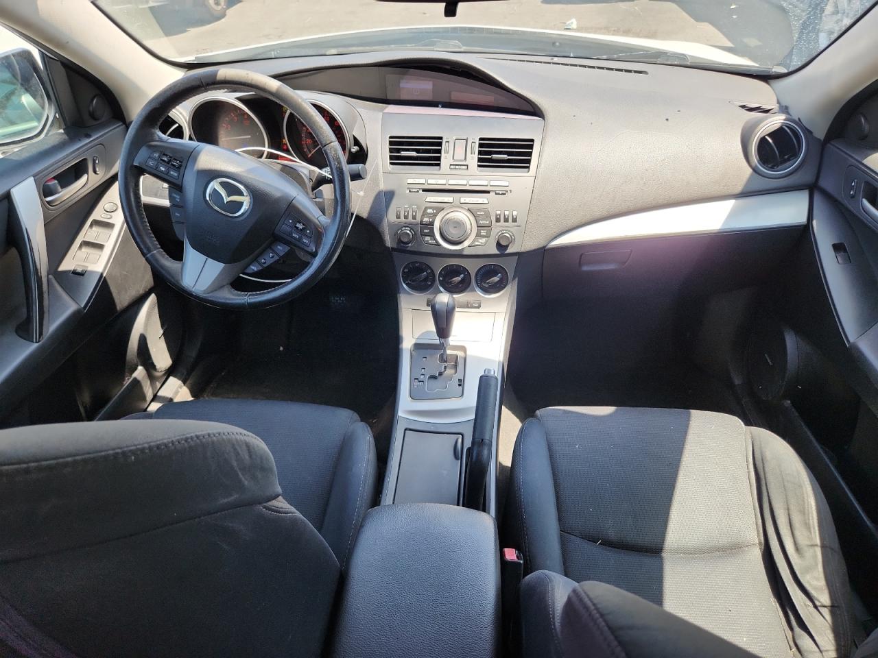 MAZDA MAZDA3 2011 VIN JM1BL1U53B1431294 фото 8
