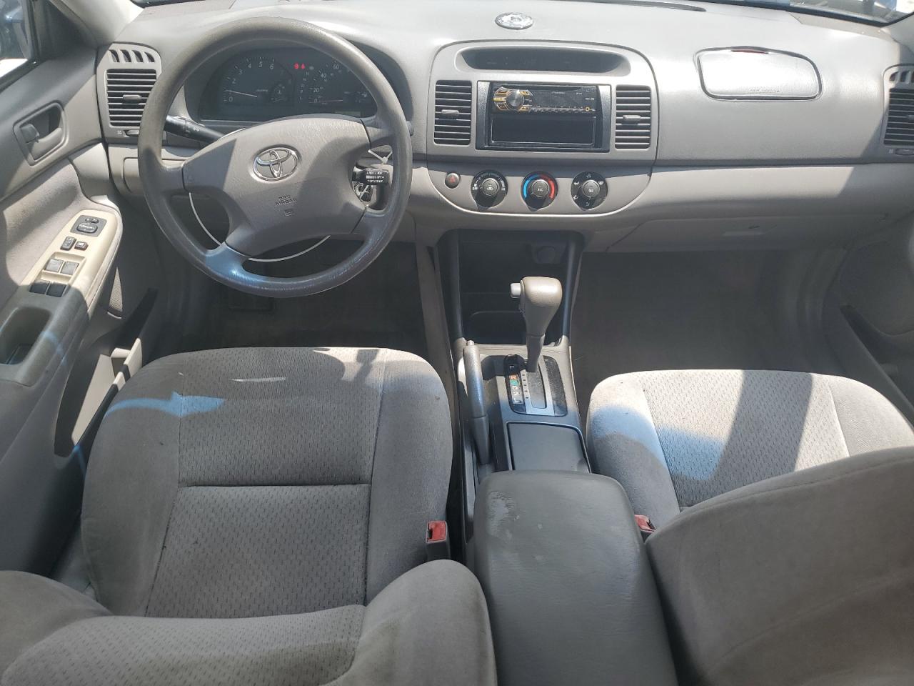 2003 Toyota Camry Le VIN: 4T1BE32K63U212453 Lot: 61734695