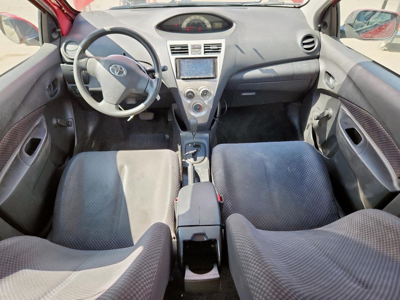 2008 Toyota Yaris VIN: JTDBT923484026391 Lot: 62913275