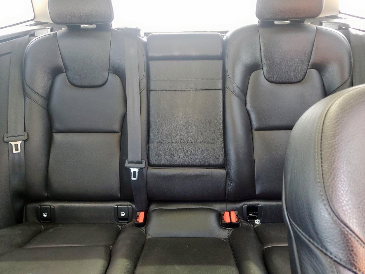 2021 Volvo Xc60 T5 Momentum VIN: YV4102RK4M1696010 Lot: 61426465