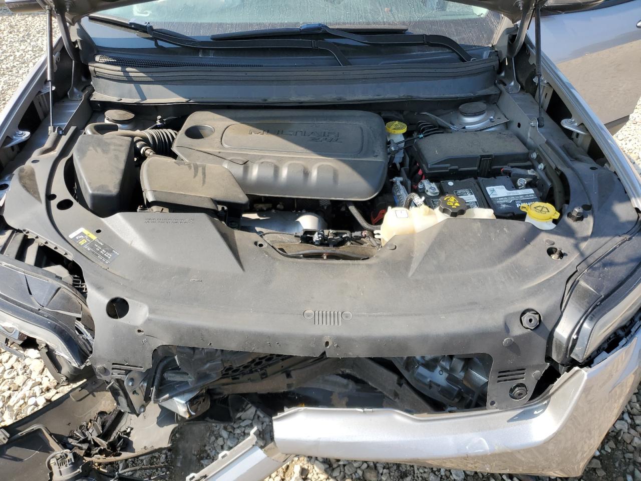 2019 Jeep Cherokee Latitude Plus VIN: 1C4PJLLB1KD325066 Lot: 60081065