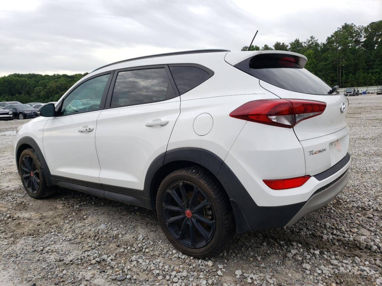 HYUNDAI TUCSON 2017 VIN KM8J33A25HU534656 фото 2