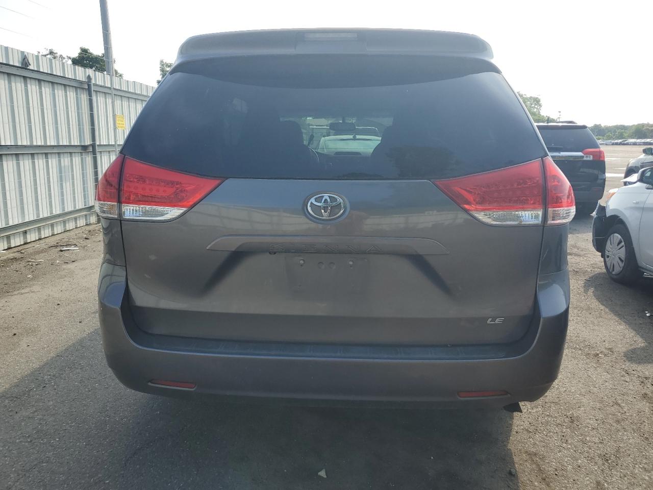 2012 Toyota Sienna Le VIN: 5TDKK3DC6CS266522 Lot: 62788745