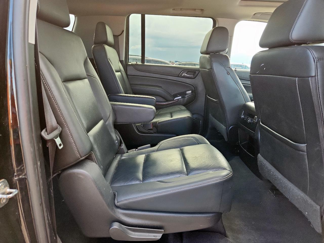2019 GMC Yukon Xl K1500 Slt VIN: 1GKS2GKC7KR162391 Lot: 61353945