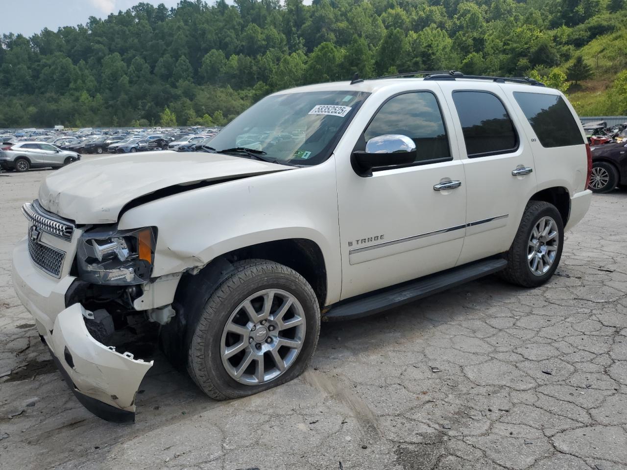 2009 Chevrolet Tahoe K1500 Ltz for Sale in Hurricane, WV - Front End