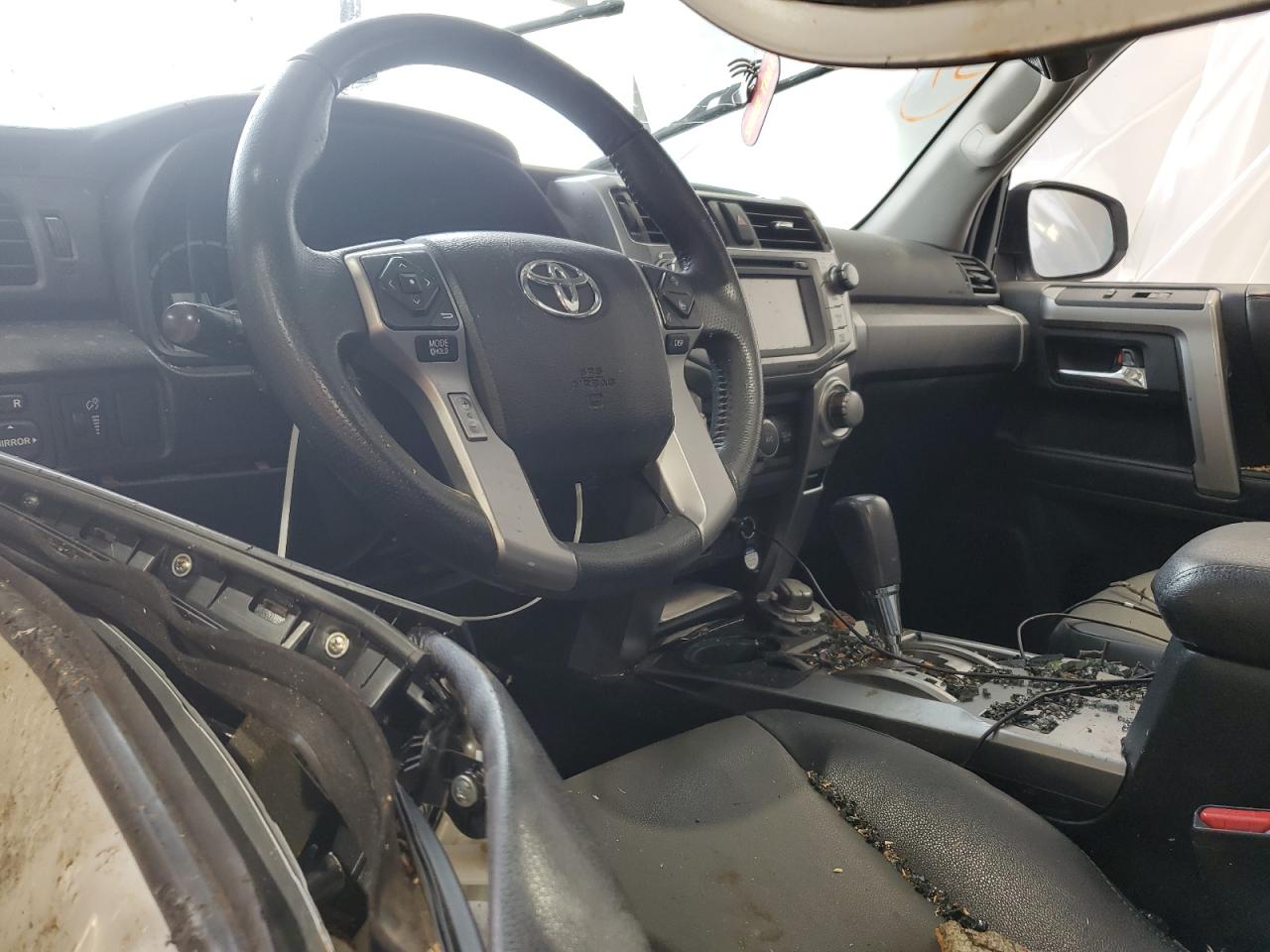 2018 Toyota 4Runner Sr5/Sr5 Premium VIN: JTEBU5JR1J5572301 Lot: 60114765