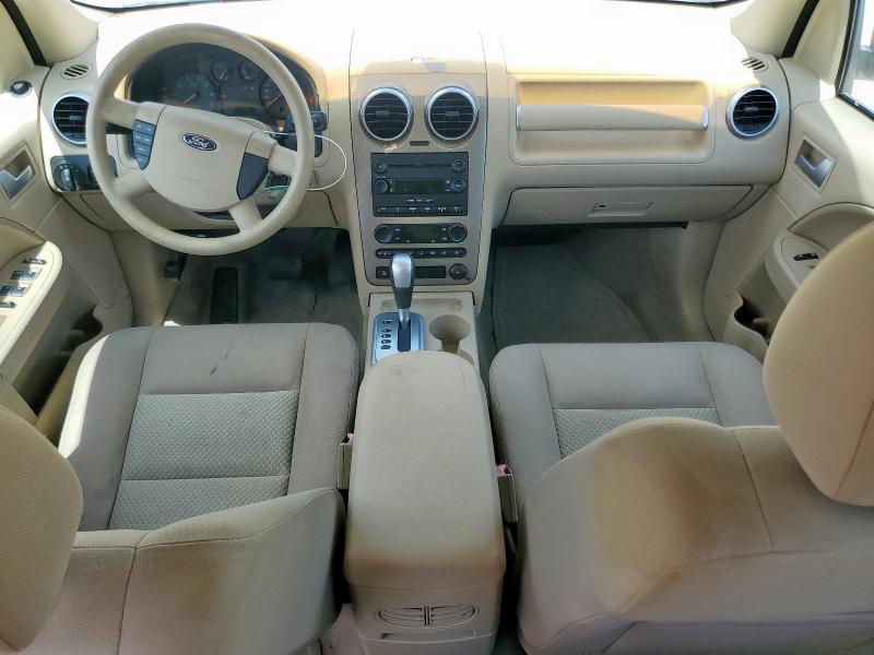 2005 FORD FREESTYLE SE  