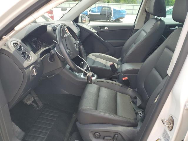  VOLKSWAGEN TIGUAN 2016 Белы