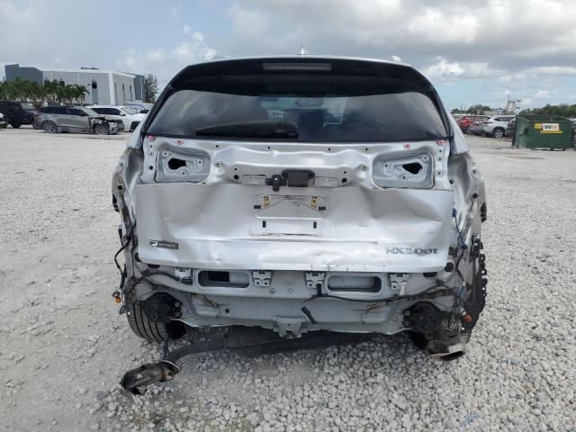  LEXUS NX 2017 Srebrny