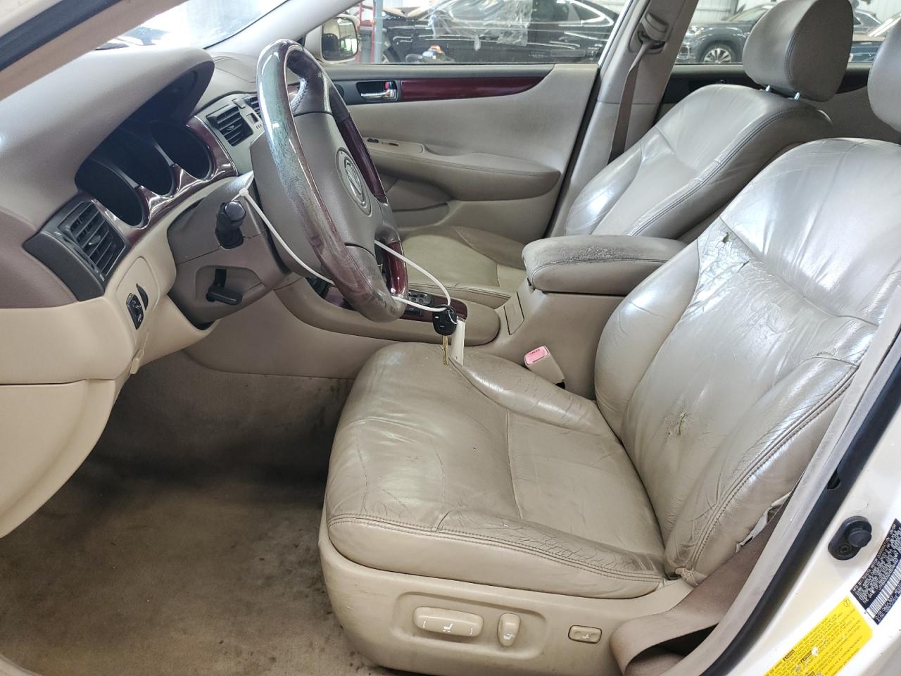 2004 Lexus Es 330 VIN: JTHBA30G245046442 Lot: 62750255