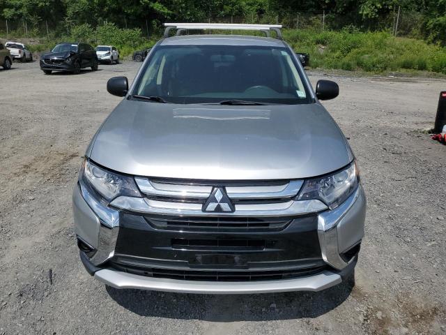  MITSUBISHI OUTLANDER 2018 Silver