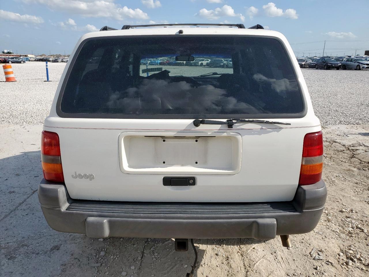 1996 Jeep Grand Cherokee Laredo VIN: 1J4FX58S6TC194152 Lot: 62114165