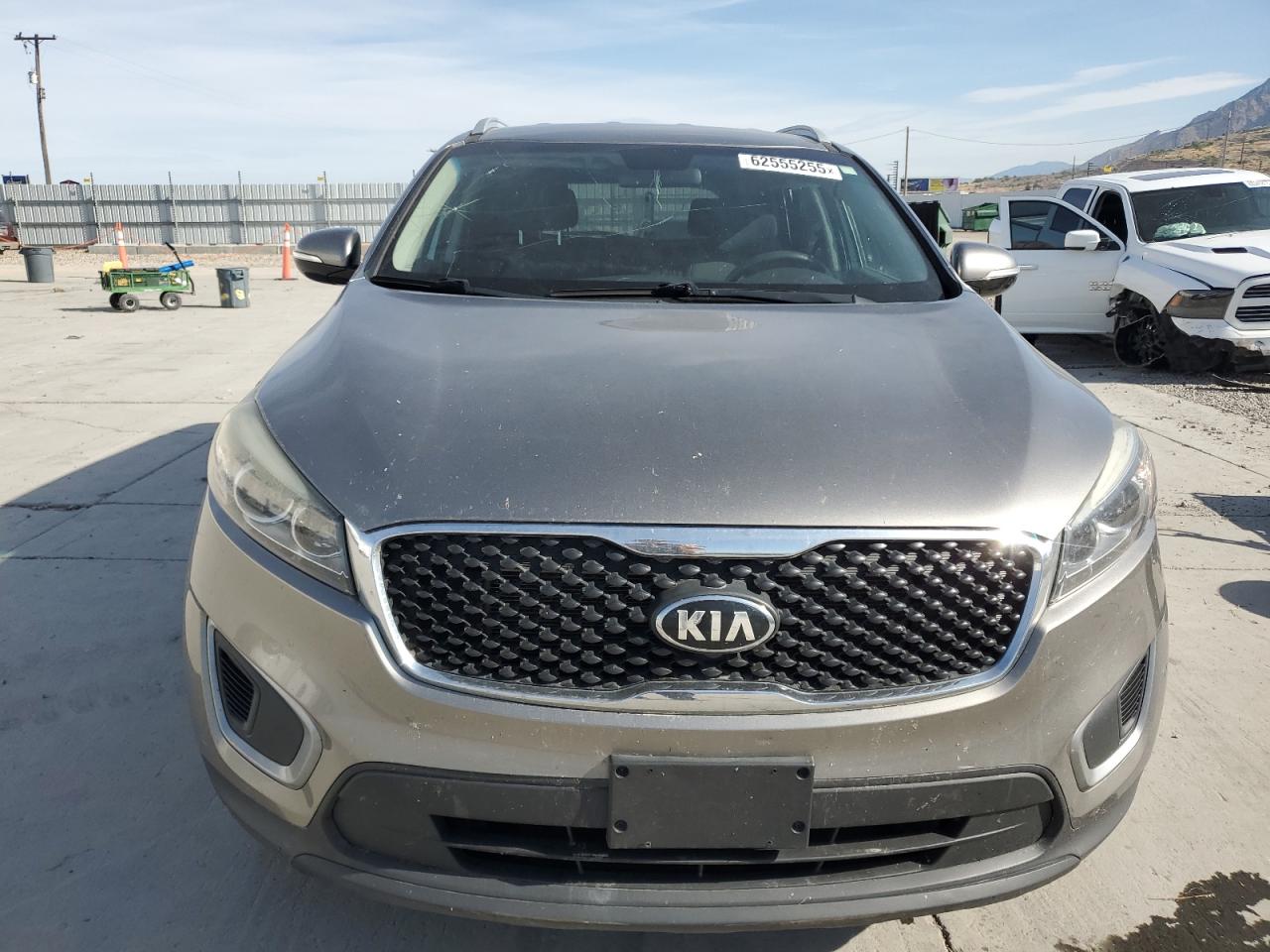 KIA SORENTO 2016 VIN 5XYPG4A39GG010699 фото 5