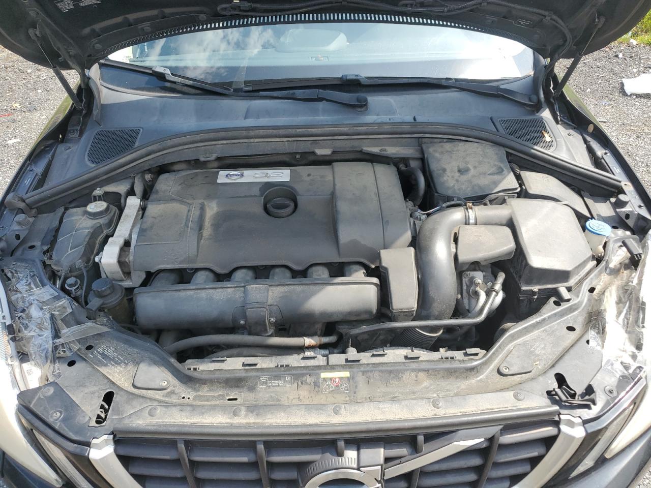 2010 Volvo Xc60 3.2 VIN: YV4982DZ3A2126375 Lot: 63061375