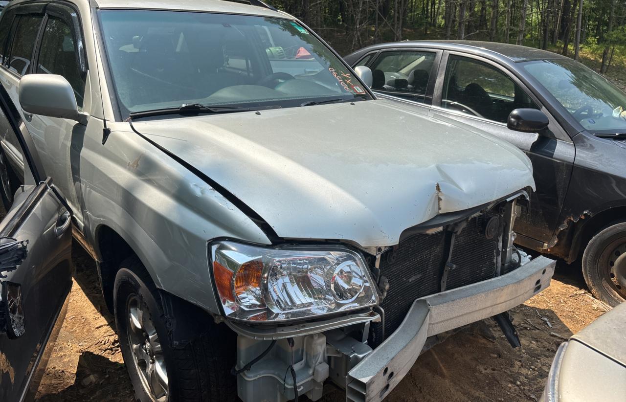 2004 Toyota Highlander zu verkaufen in Candia, NH - Front End