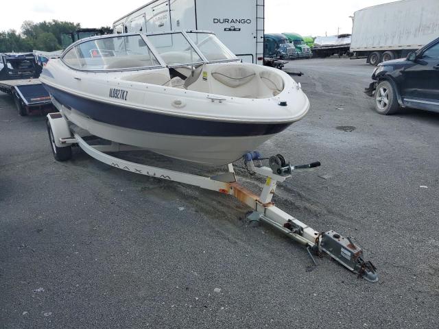 1999 Maxum Boat  