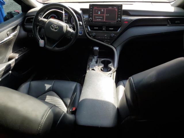 2021 TOYOTA CAMRY XLE  