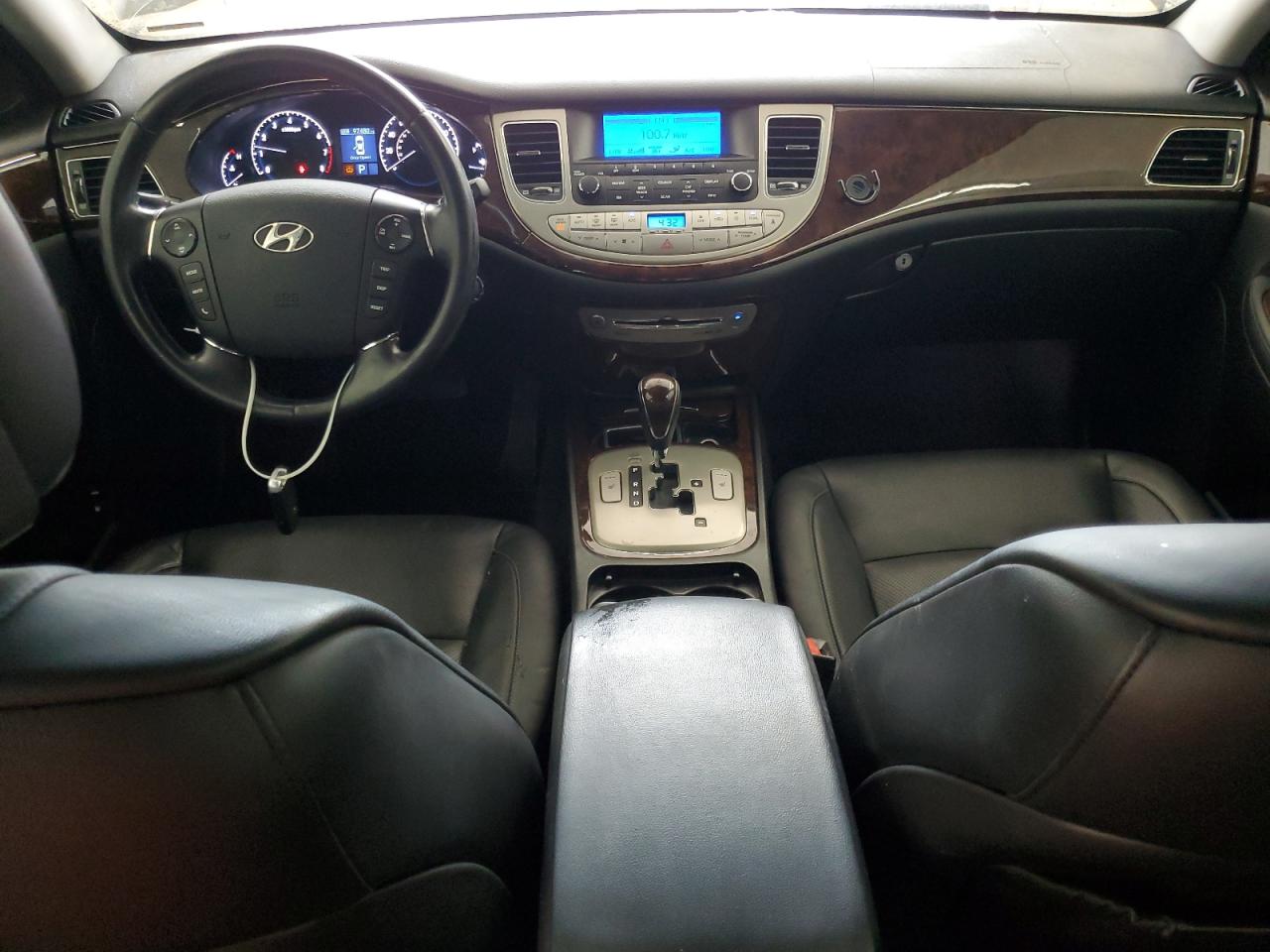 2010 Hyundai Genesis 3.8L VIN: KMHGC4DE2AU074853 Lot: 62581965