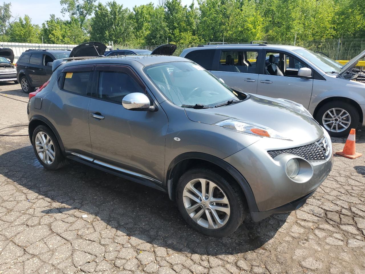 NISSAN JUKE 2012 VIN JN8AF5MV5CT109129 photo 4