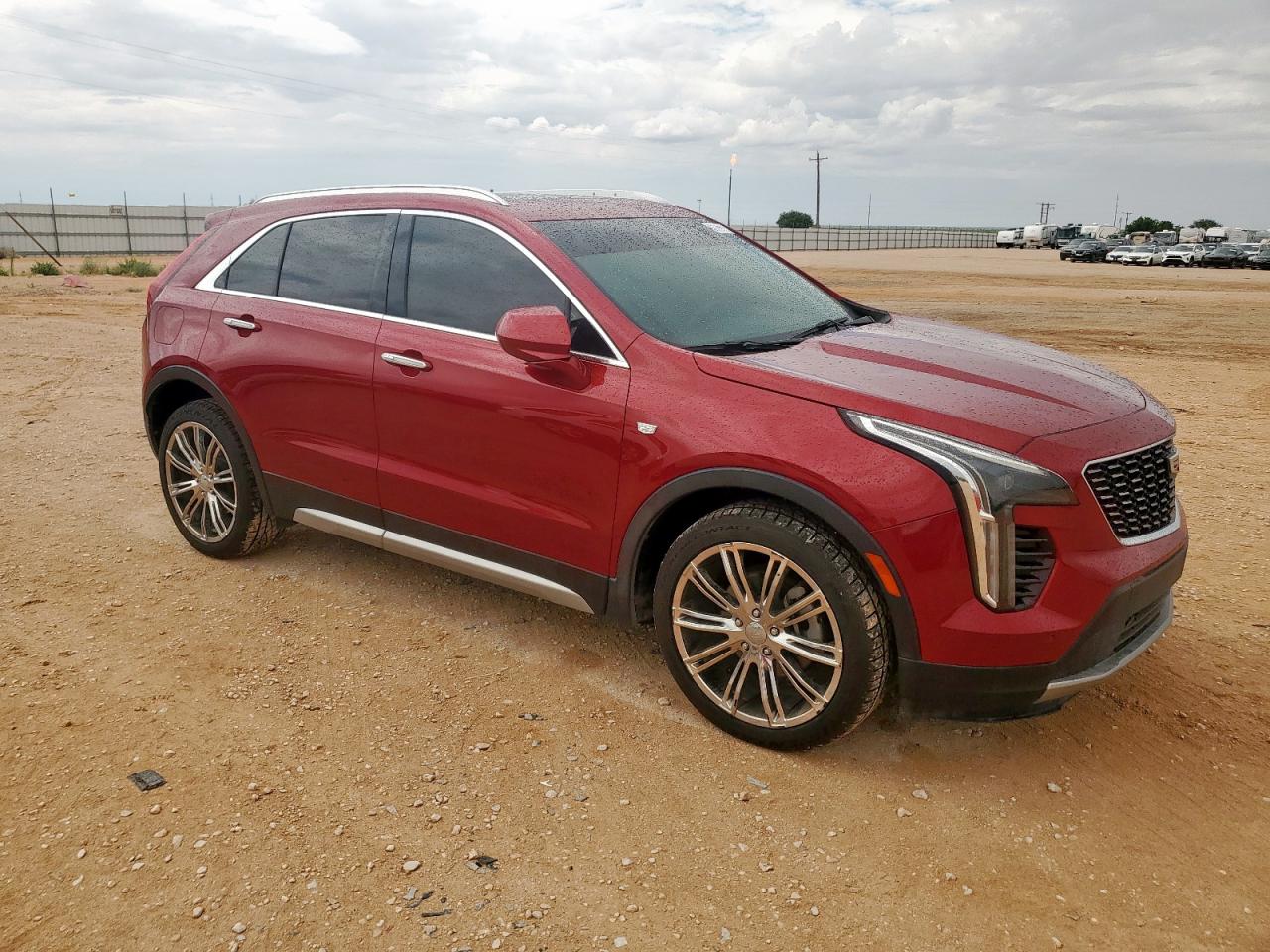 CADILLAC XT4 2019 VIN 1GYFZCR43KF176896 photo 4