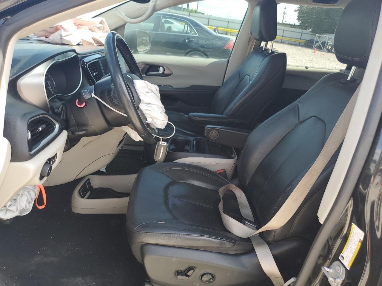2020 Chrysler Pacifica Touring L VIN: 2C4RC1BG8LR279772 Lot: 62209575