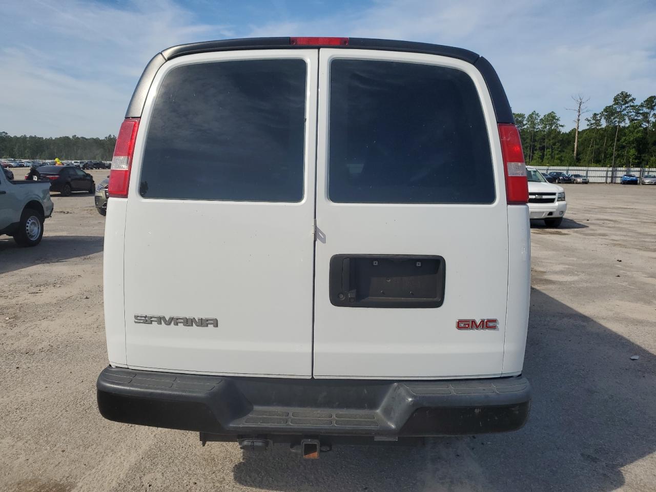 2018 GMC Savana G2500 VIN: 1GTW7AFP1J1341564 Lot: 58706435