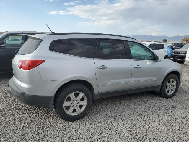Parquets CHEVROLET TRAVERSE 2012 Srebrny