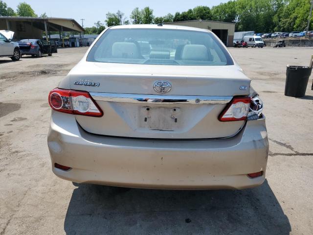 Sedans TOYOTA COROLLA 2012 Beżowy