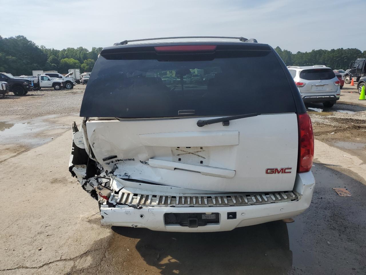 2009 GMC Yukon Slt VIN: 1GKFC33039R105787 Lot: 62776415