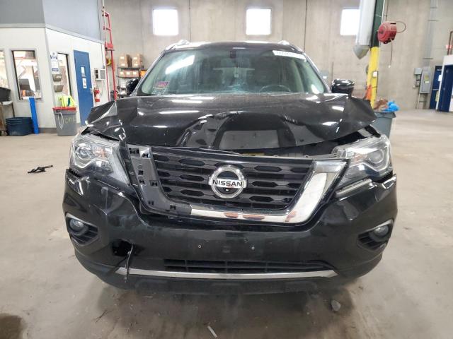  NISSAN PATHFINDER 2017 Чорний