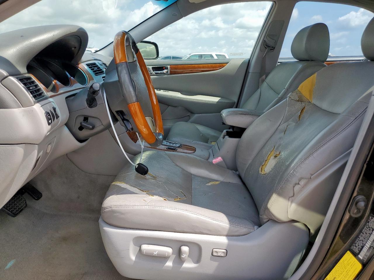 2005 Lexus Es 330 VIN: JTHBA30G755101775 Lot: 61025095