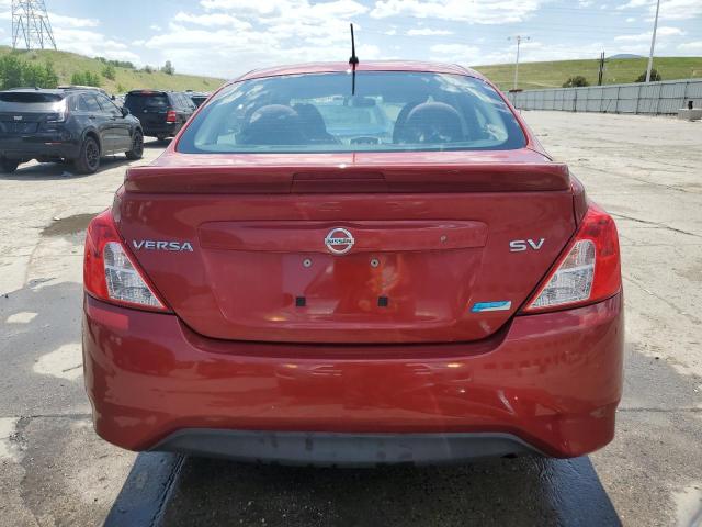  NISSAN VERSA 2016 Красный