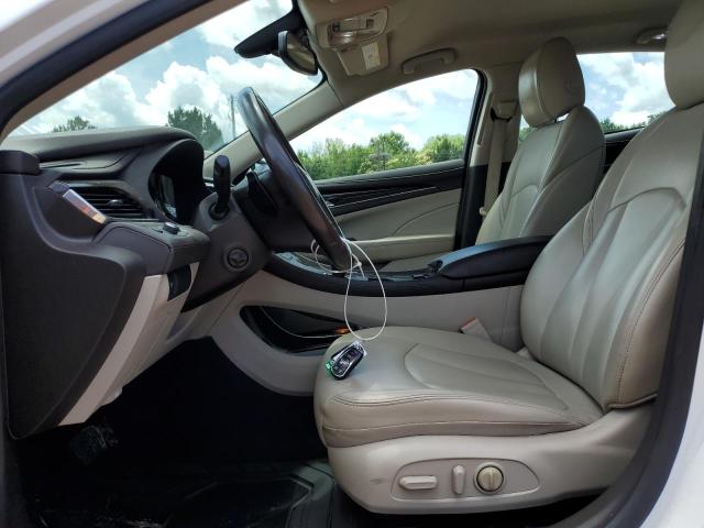  BUICK LACROSSE 2018 White