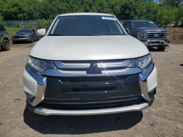 Parquets MITSUBISHI OUTLANDER 2016 Biały