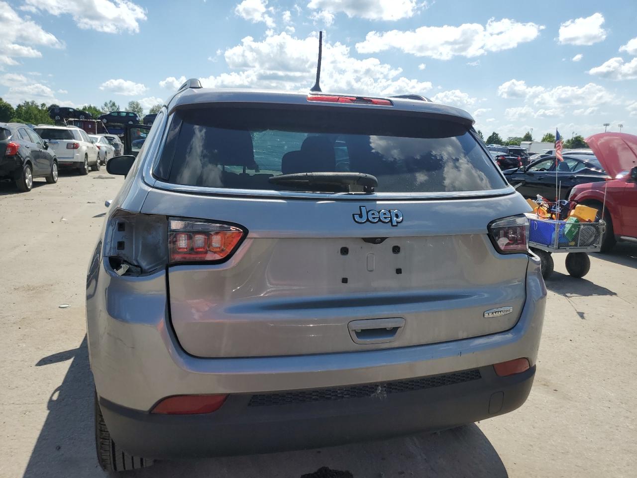 JEEP COMPASS 2018 VIN 3C4NJCBB8JT503203 photo 6