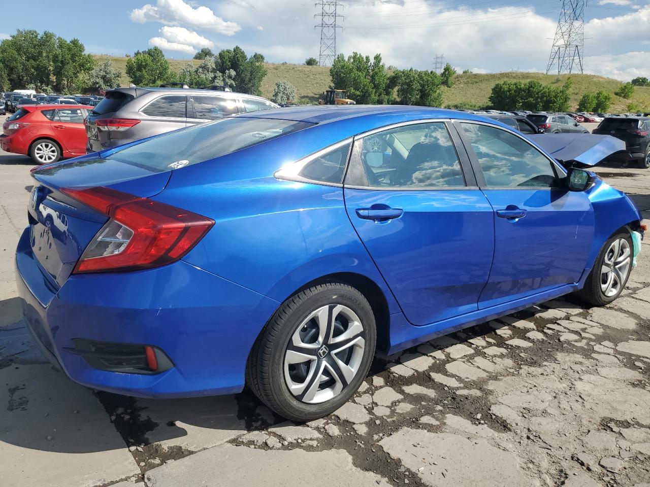 HONDA CIVIC 2018 VIN 2HGFC2F56JH561785 zdjęcie 3