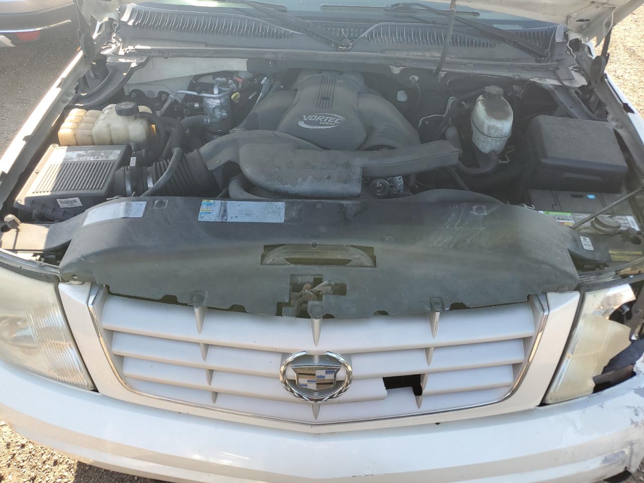 2003 Cadillac Escalade Luxury VIN: 1GYEK63N23R304208 Lot: 61920875